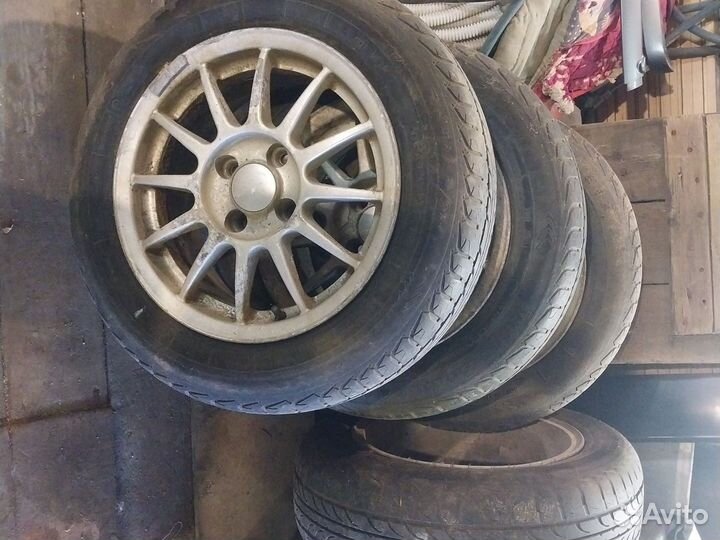 Резина на литых дисках на ваз