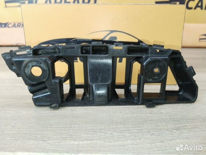 Крепление бампера переднее левое Volkswagen Tiguan