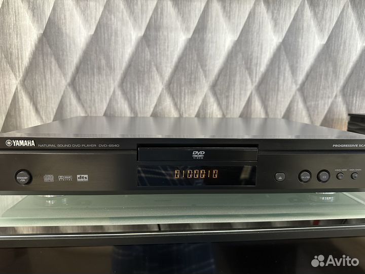 Yamaha DVD S-540