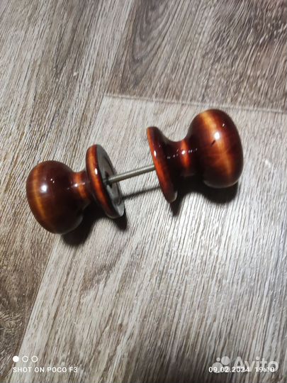 Ручка дверная деревянная