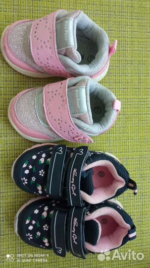 Кроссовки для девочкии две пары