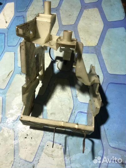 Корпус блока предохранителей 9644945680