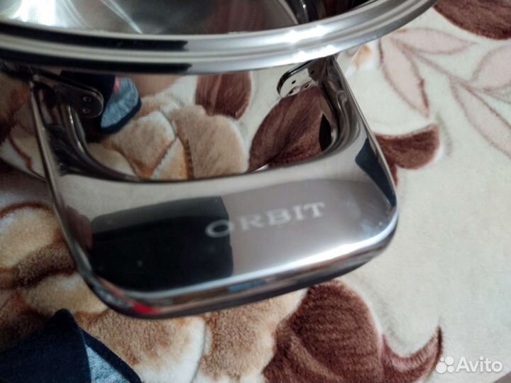 Кастрюля 5,5 литра фирмы 