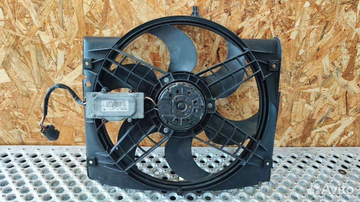 Вентилятор радиатора BMW 3 E46 2001