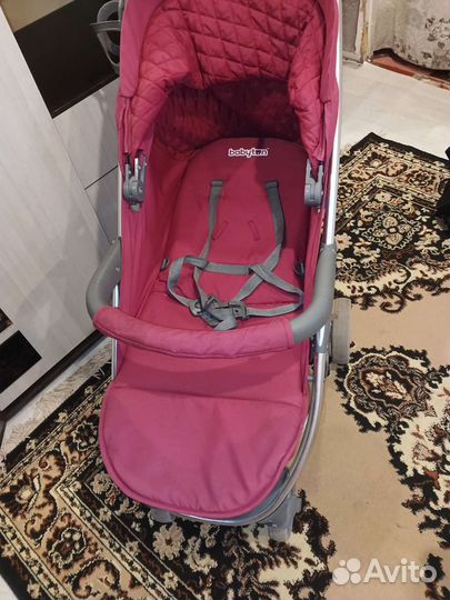 Прогулочная коляска