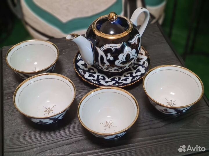 Узбекский фарфоровый сервиз 