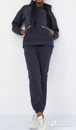 Спортивный костюм женский теплый новый 44 размер