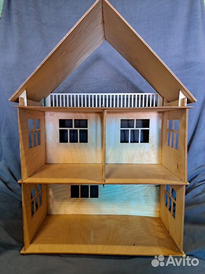 Домик для куклы деревянный