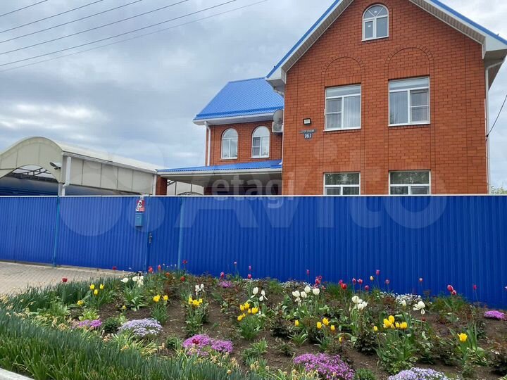 Дом 168,3 м² на участке 7,3 сот.