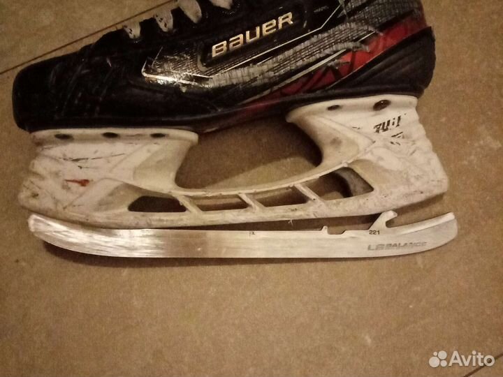 Хоккейные коньки bauer vapor 2x