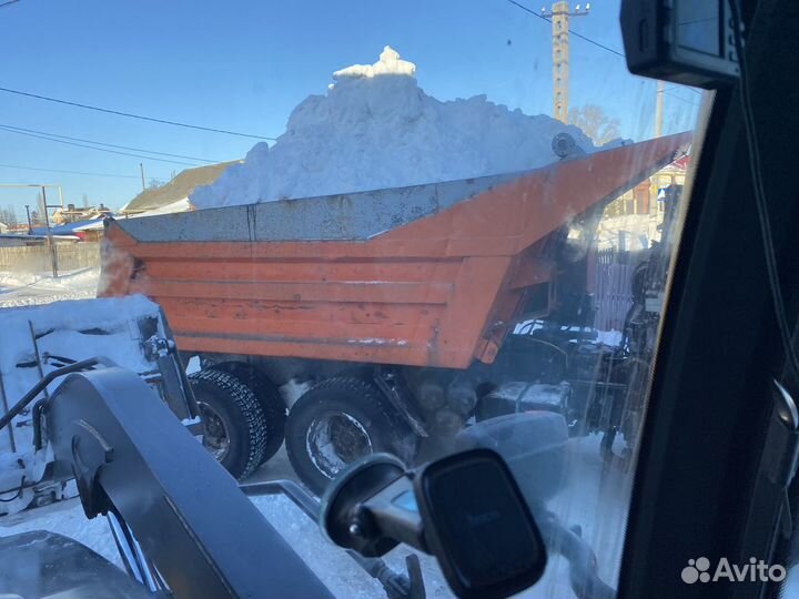 Экскаватор погрузчик, Ямобур, Чистка снега