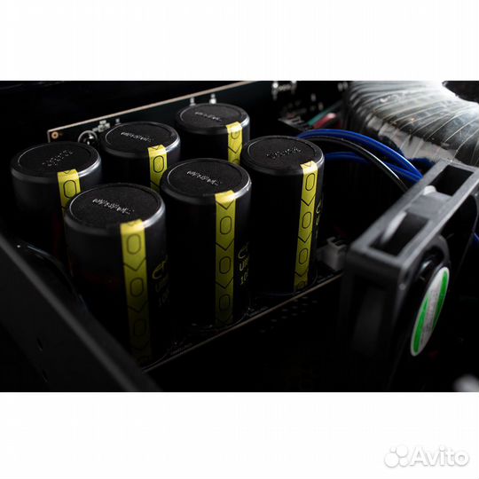 Усилитель мощности Emotiva A6