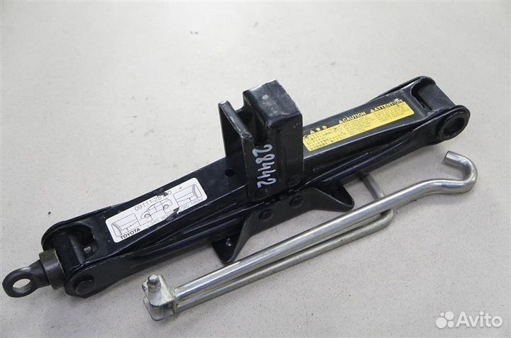 Поддомкратник Toyota Estima AHR20 2azfe