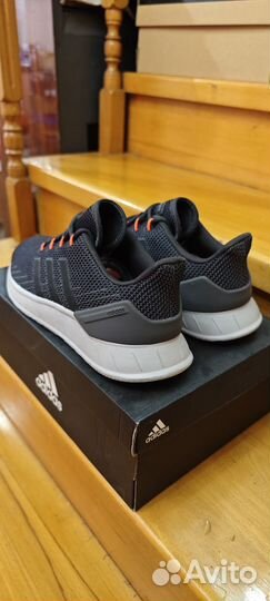 Кроссовки Adidas 41 размер оригинал