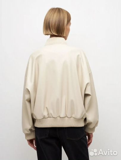 Бомбер женский