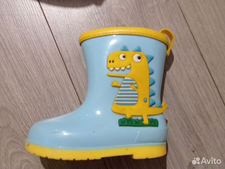 Резиновые сапоги