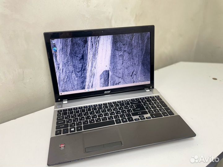 Ноутбук Acer V3-551G-10464G50Mall