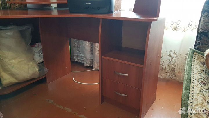 Компьютерный стол