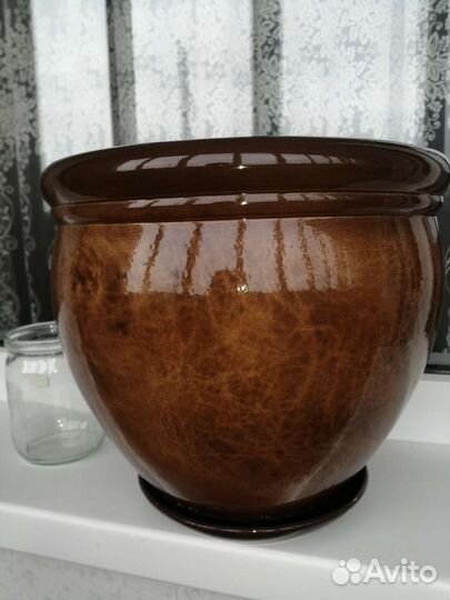 Кашпо для цветов (горшок)