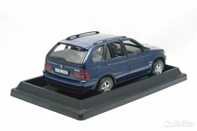 BMW X5 1:24 Bburago