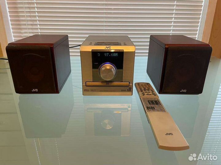 Проигрыватель винила denon