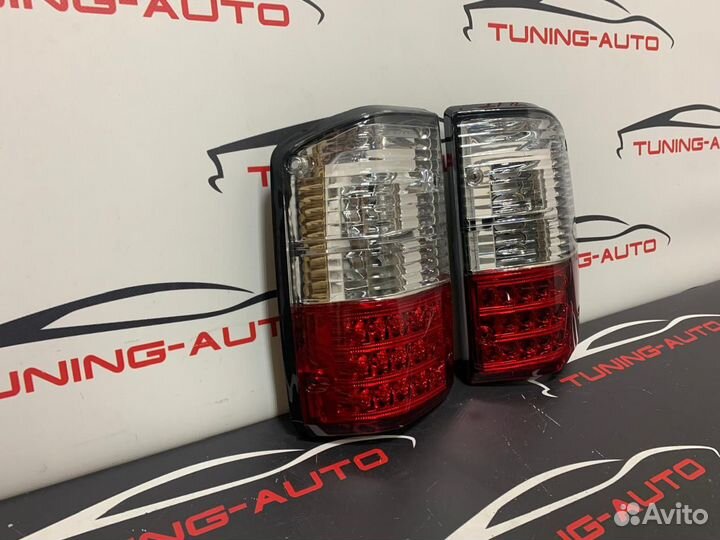 Тюнинг Стоп-cигналы Nissan Safari Y60 87-97гг WYY60 (красно-белые)