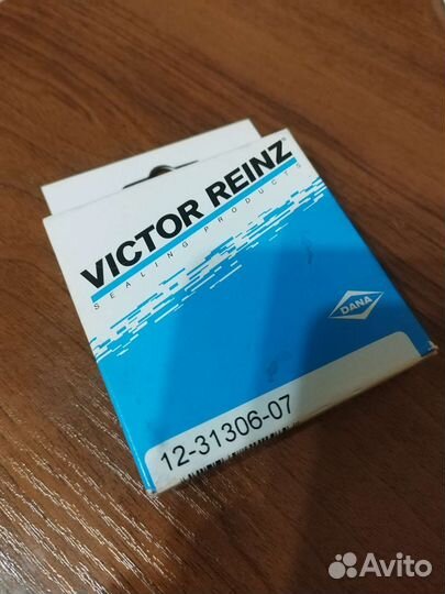 Маслосъемные колпачки Victor Reinz