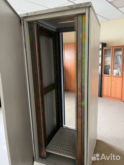 Серверные шкафы