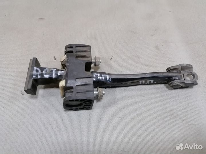 Ограничитель двери Opel Astra H 2004-2015