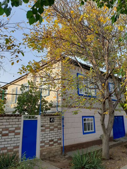 Дом 100 м² на участке 6 сот.