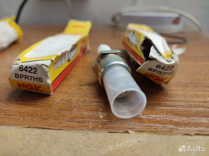 Свечи зажигания ngk BPR7HS