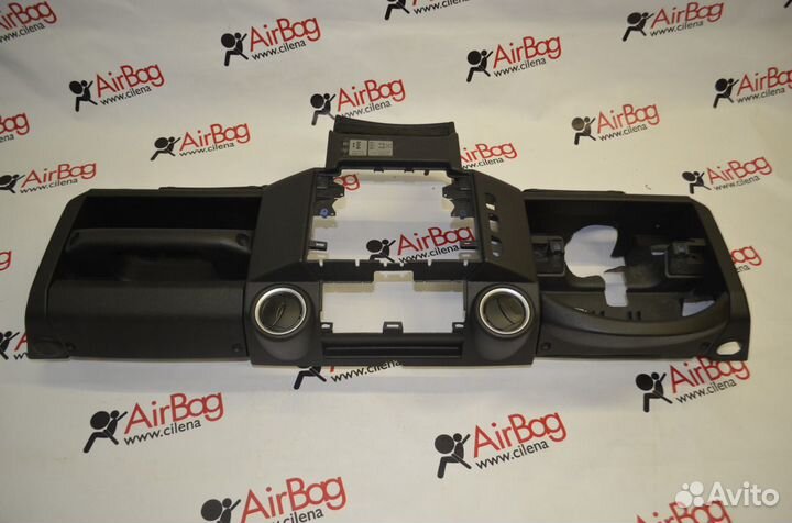 Торпедо панель приборов Land Rover