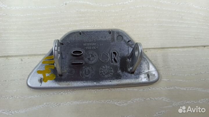 Крышка форсунки омывателя фар правая BMW 5 F10 F11