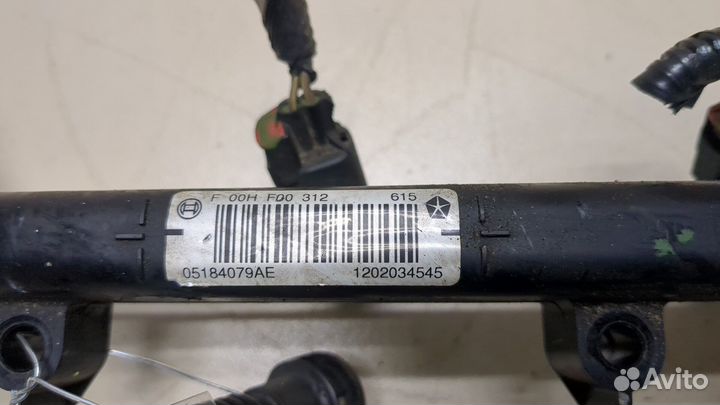 Форсунка топливная Dodge Durango, 2014