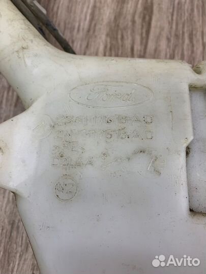 Бачок омывателя Ford Fiesta