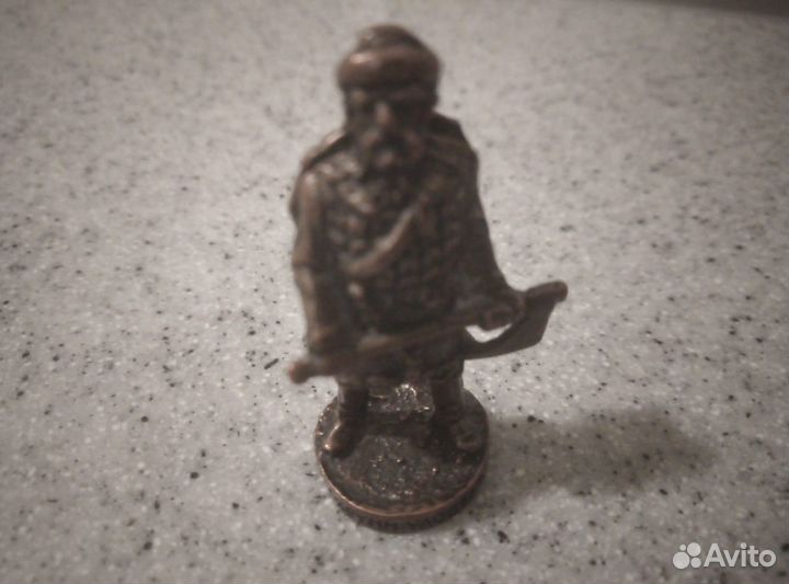 Коллекционные фигурки