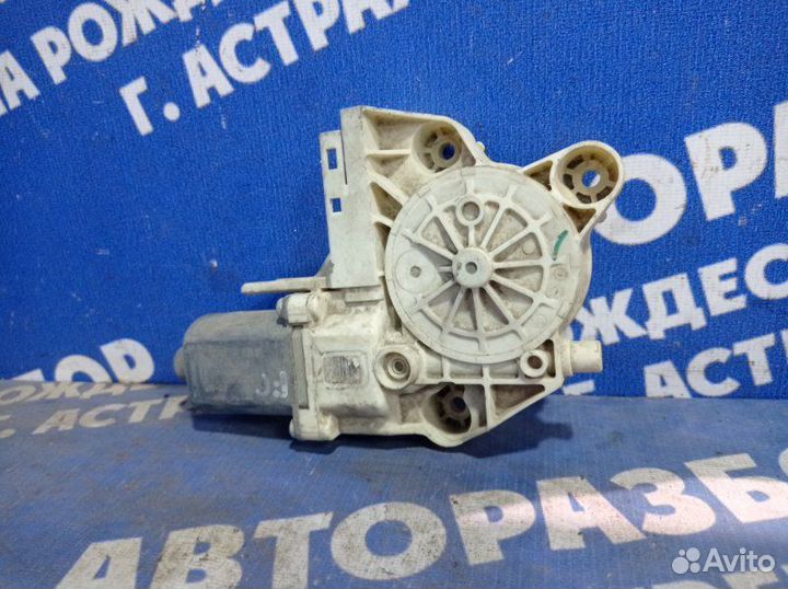 Моторчик стеклоподъемника Ford Focus 2 седан 2006