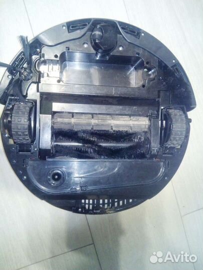 Робот пылесос Tesler Trobot 090