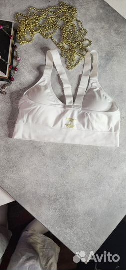 Нижнее белье спортивный топ