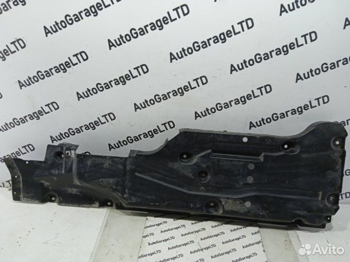 Защита днища правая Mercedes-Benz Gle W166 OM642