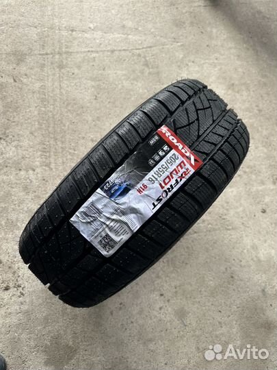 RoadX RX Frost WU01 205/55 R16 91H