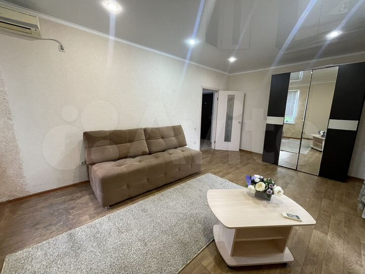 1-к. квартира, 40 м², 1/3 эт.