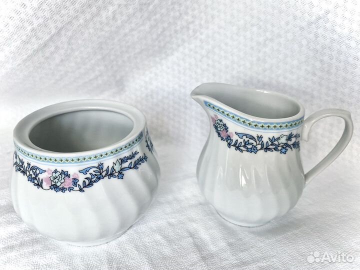 Сахарница и молочник Bekker