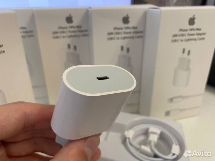 Быстрая зарядка на iPhone Блок питания 20W+Кабель