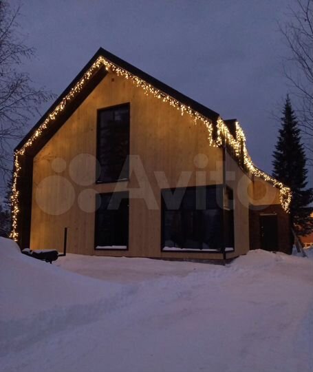 Коттедж 200 м² на участке 12 сот.