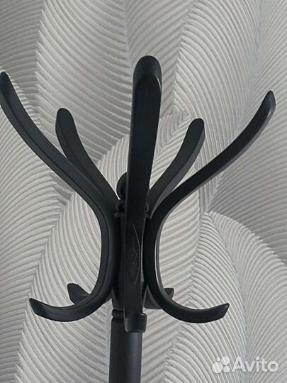 Вешалка для одежды напольная деревянная