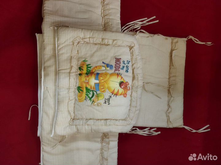 Бортики в кроватку