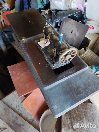 Швейная машинка