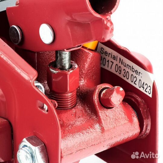 Домкрат Sparta подкатный, 2 т,140-285 мм, в кейсе