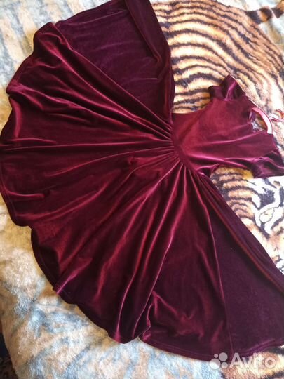 Платье для бальных танцев